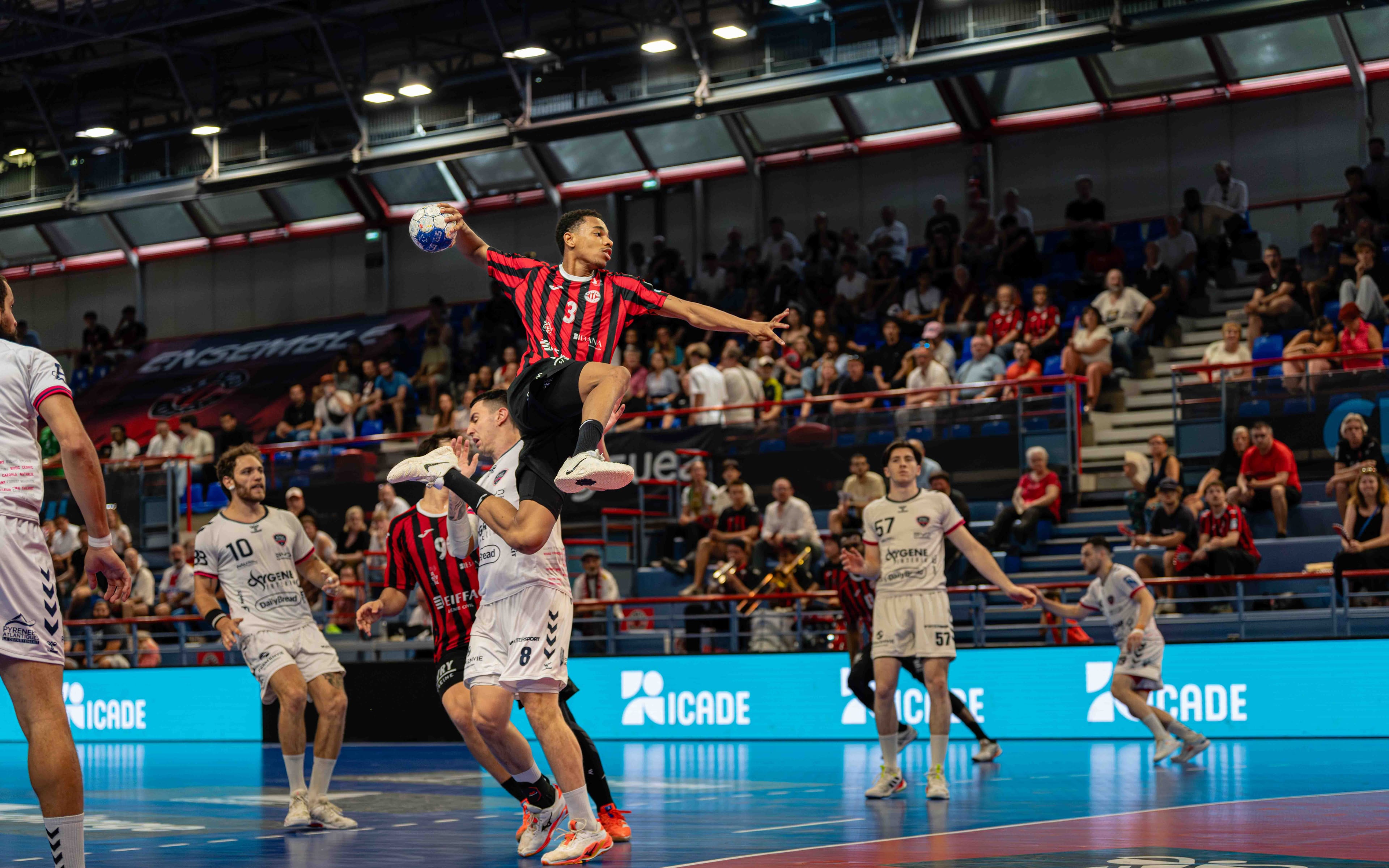 Handball, photo d'ouverture